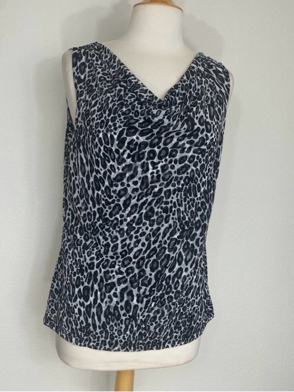 3/$25 Womens 212 Collection Black Silver Leopard Cowl Neck Sleeveless Top Size M